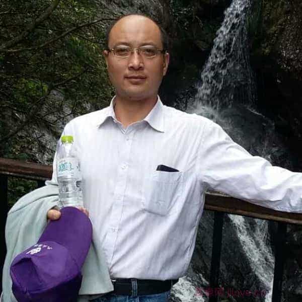 51岁岁四川单身帅哥 - 宜宾吉缘网